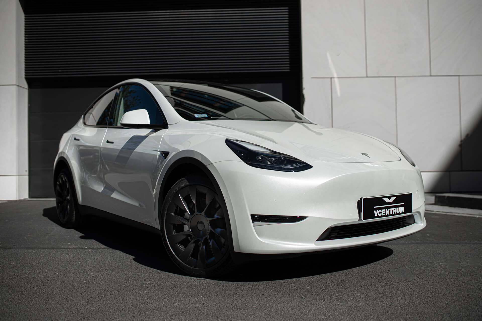 Tesla Model Y Long Range in Leipzig Mieten ab 170€/Tag