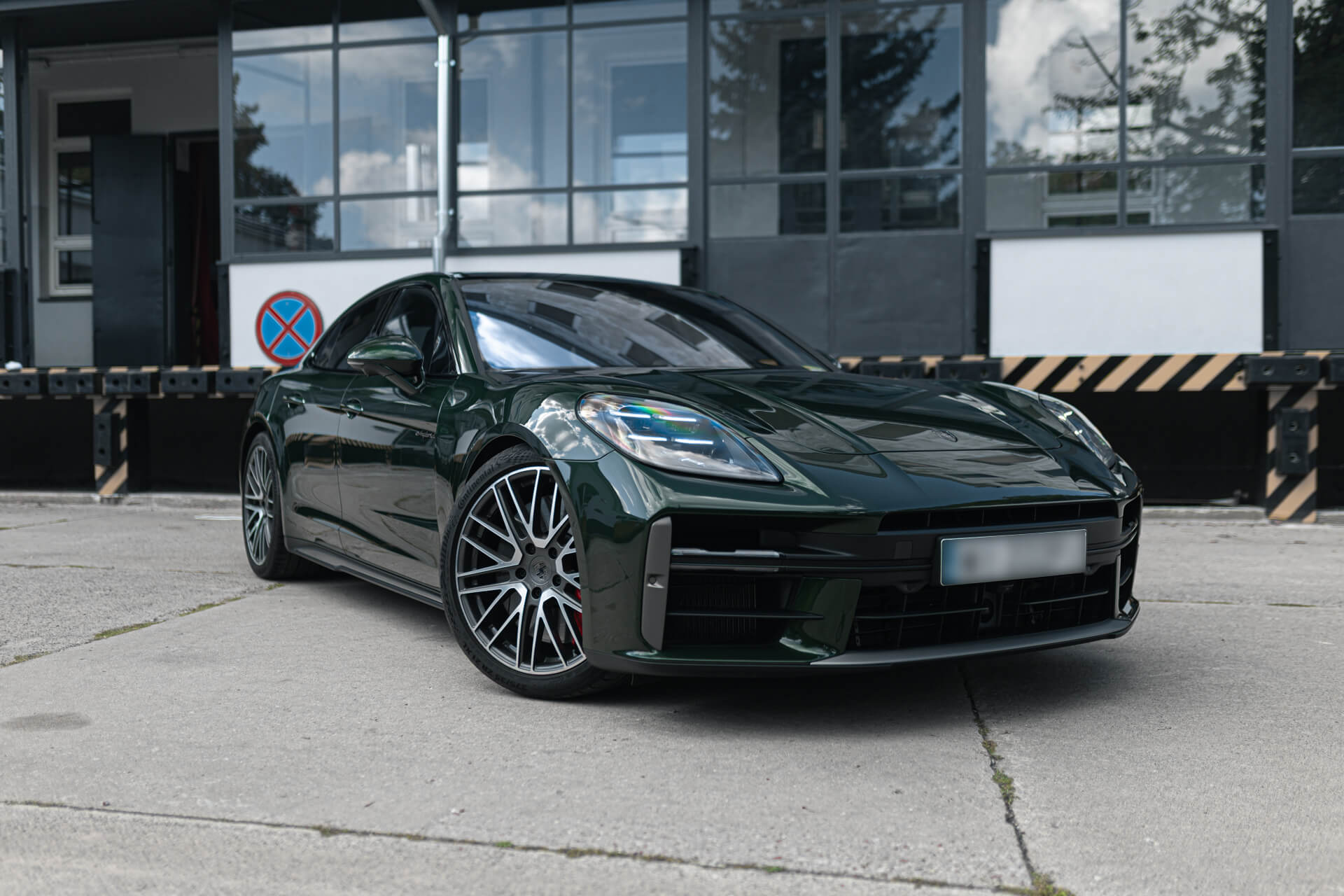 Wynajem Porsche Panamera Turbo E- hybrid
