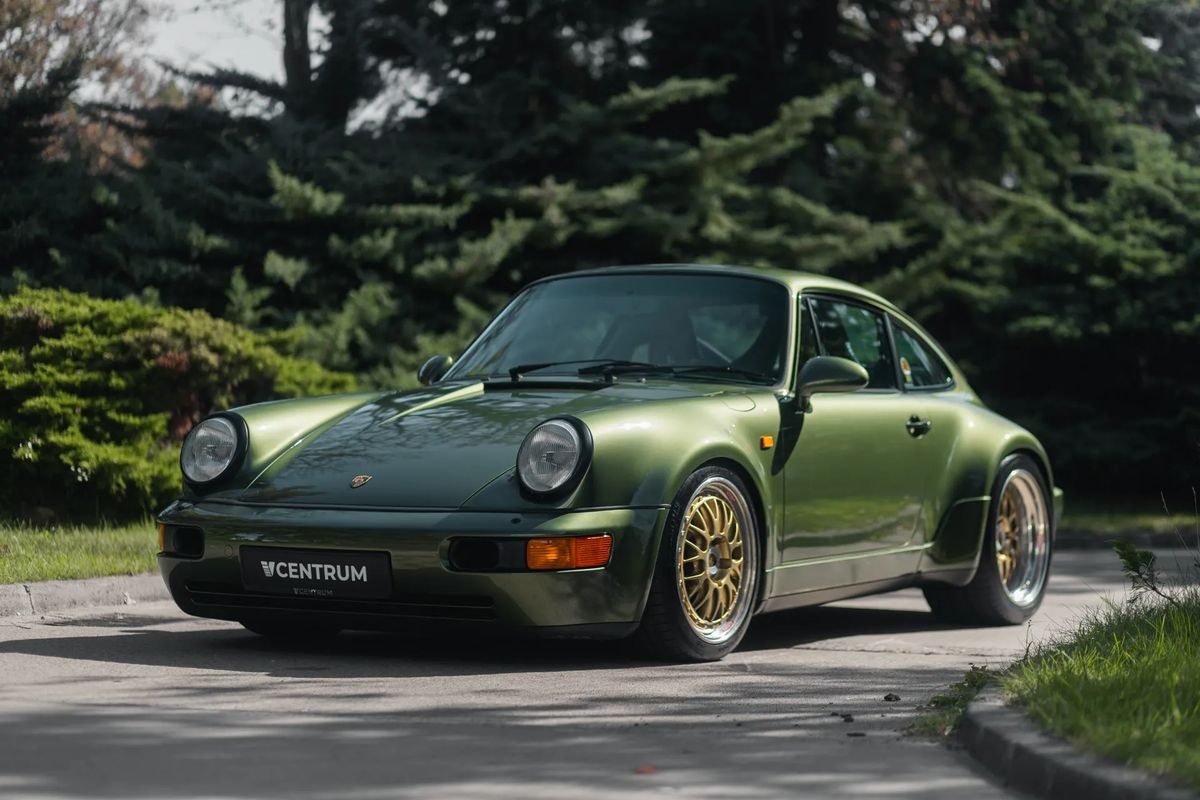 Porsche 911
