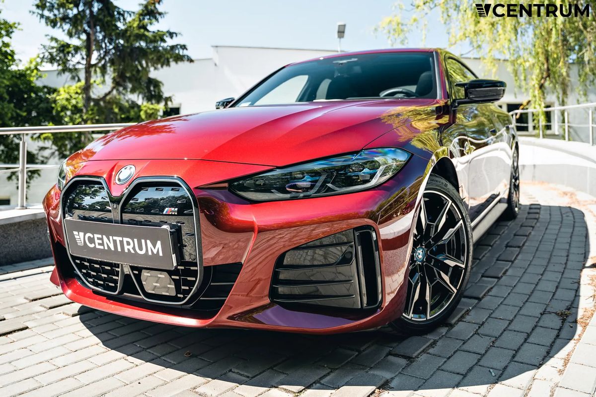 BMW i4
